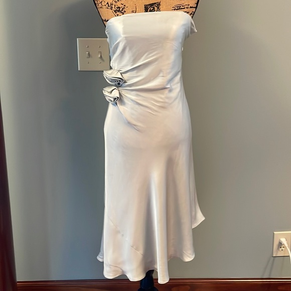 Banana Republic Dresses & Skirts - Banana Republic silk dress, size 2.